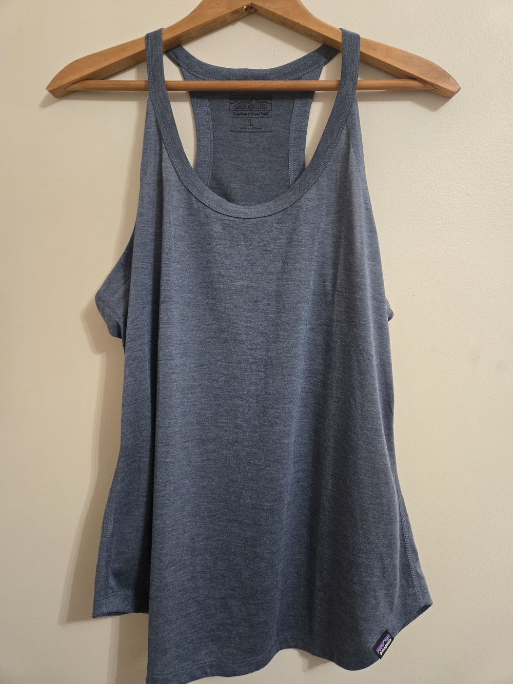 Patagonia Capilene Cool Trail Womens Racerback Tank Scoop Neck L Blue Stretch